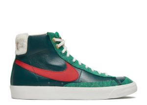 Blazer Mid '77 Vintage 'Christmas Sweater'