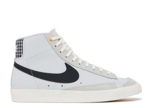 Blazer Mid '77 Vintage 'Designed Fresh'
