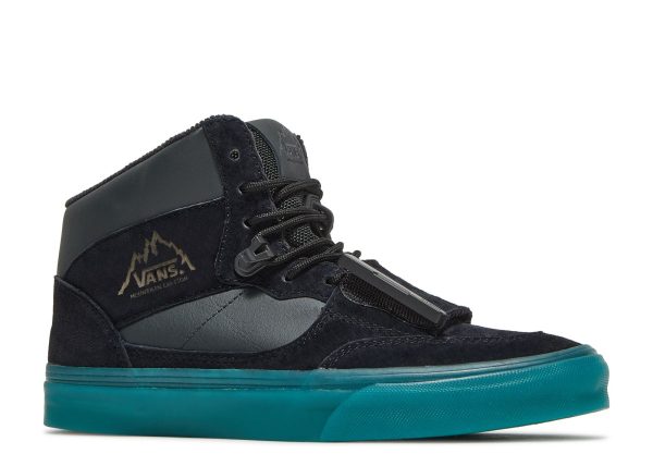 C2H4 x Mountain Edition 'Nightwalker'