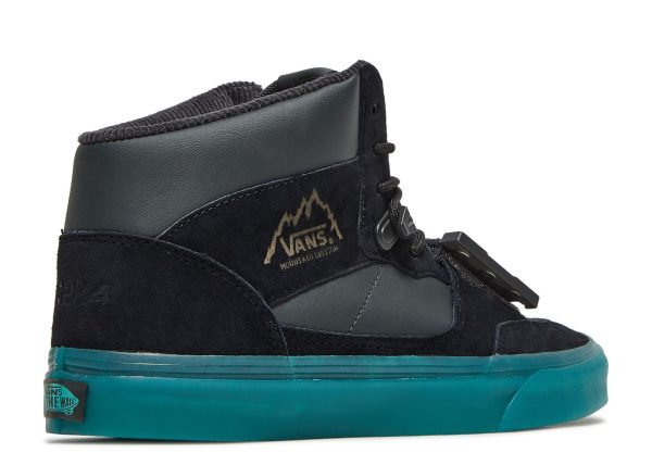 C2H4 x Mountain Edition 'Nightwalker'