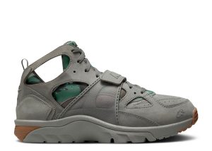 Corteiz x Air Trainer Huarache 'Gully Grey'