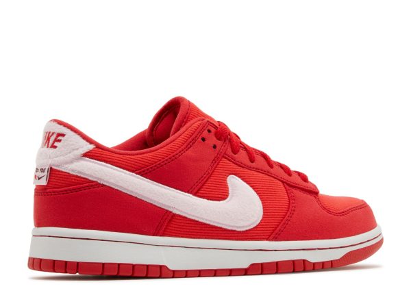 Dunk Low GS 'Valentine's Day 2024'