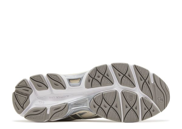 Gel NYC 2055 'Vanilla Pale Oak'