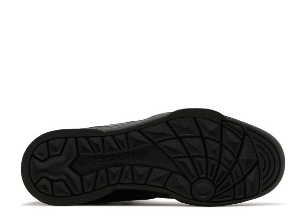 Jurassic Park x Stomper 'Security'
