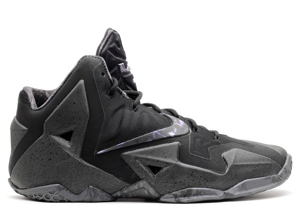 LeBron 11 'Blackout'