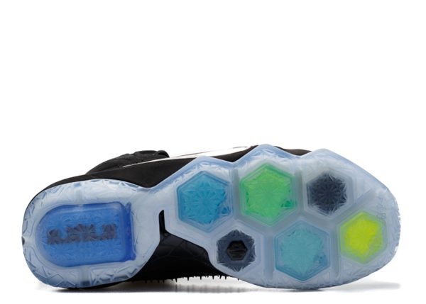 LeBron 12 EXT 'Rubber City'