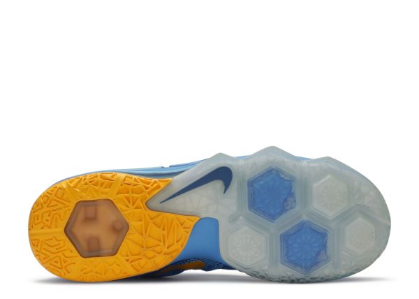 LeBron 12 Low 'Entourage'