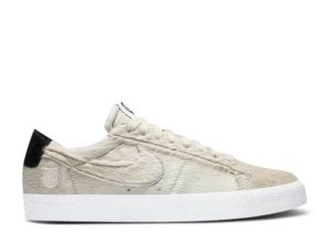 Medicom Toy x Blazer Low SB 'BE@RBRICK'