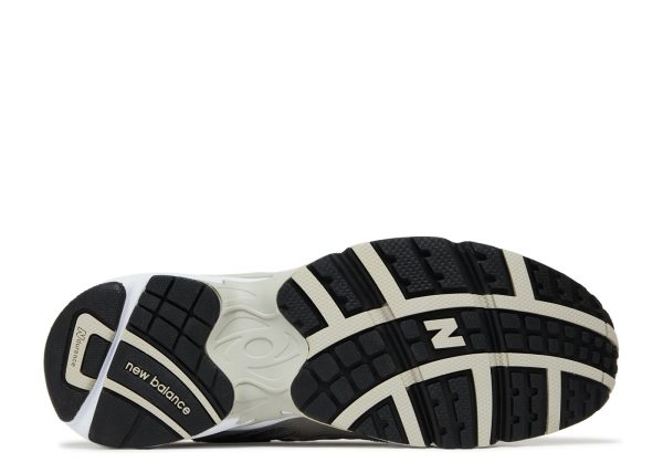 New Balance 725 'Grey'