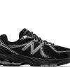 New Balance 860v2 'Black Grey'