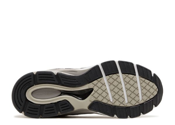 New Balance 990v4 Big Kid 'Kool Grey Silver Filigree'