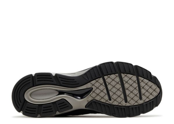 New Balance 990v4 Made in USA 'Black Silver' 2023