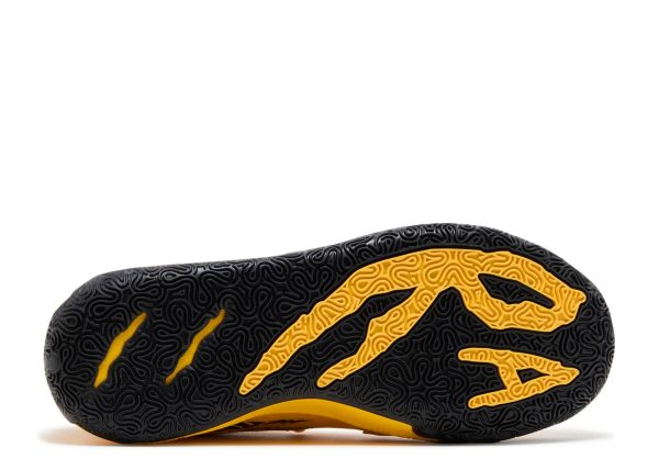 Porsche x MB.03 'Sport Yellow'