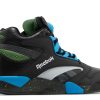 Shaq Victory Pump 'Pump Universe'