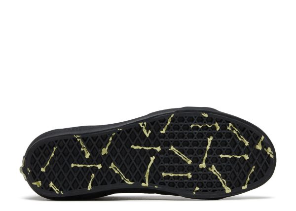 Sk8-Hi 'Midnight Shift Black Skull'