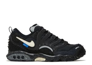Undefeated x Air Terra Humara 'Black'