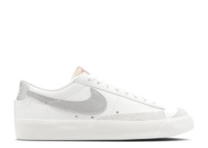 Wmns Blazer Low '77 'White Metallic Silver'