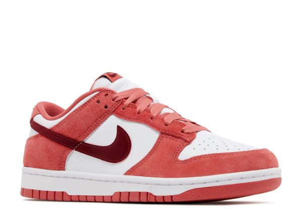 Wmns Dunk Low 'Valentine's Day 2024'