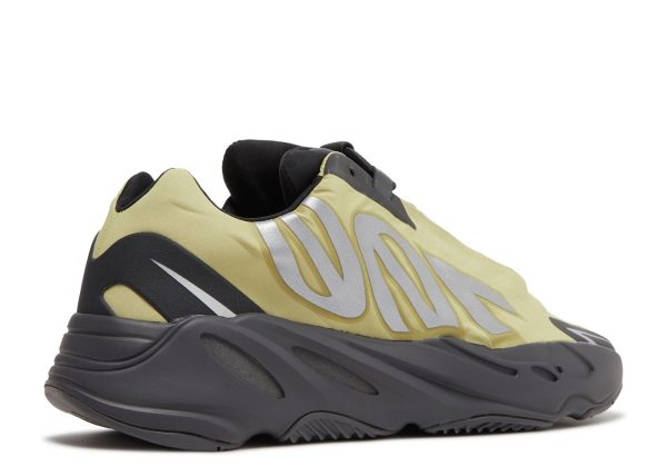 Yeezy Boost 700 MNVN 'Resin'